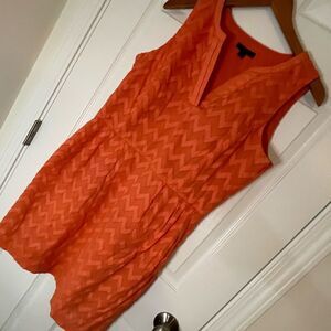 Tommy Hilfiger size 10 orange sleeveless geo dress